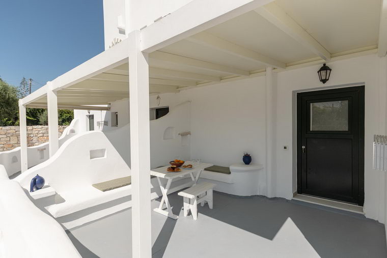 Ground floor double studio